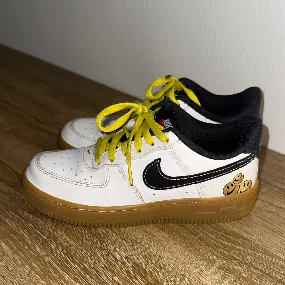 Nike White and Black Sneakers with Yellow Accents